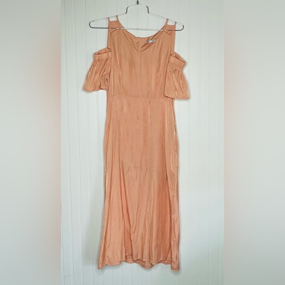 Christy & Co. Cold Shoulder Maxi Dress - Picture 2 of 8